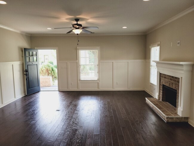 Building Photo - 4417 Tuckahoe Ln