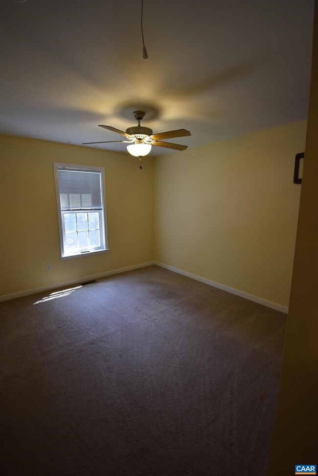 Building Photo - 41 Woodlawn Dr