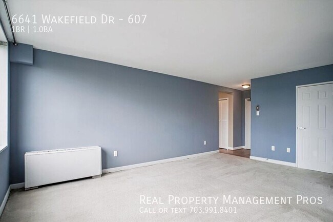 Building Photo - 6641 Wakefield Dr