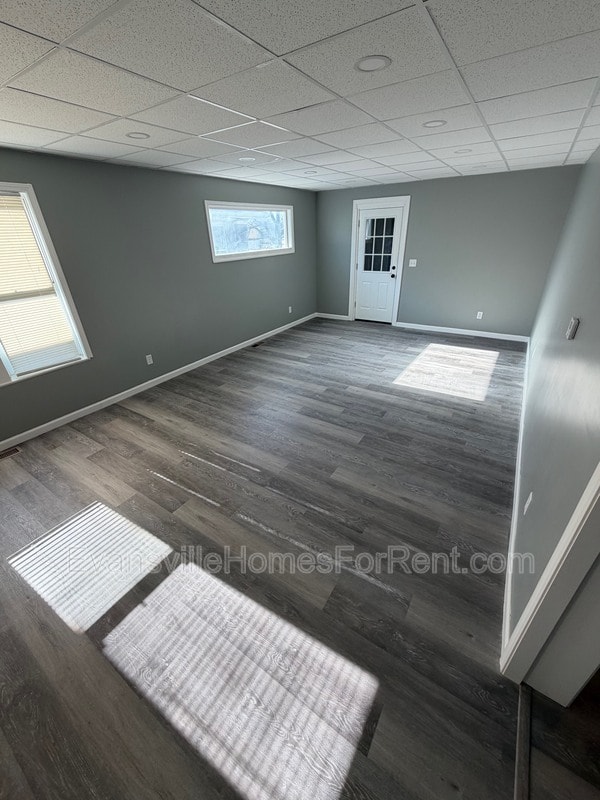 Building Photo - 918 S Barker Ave