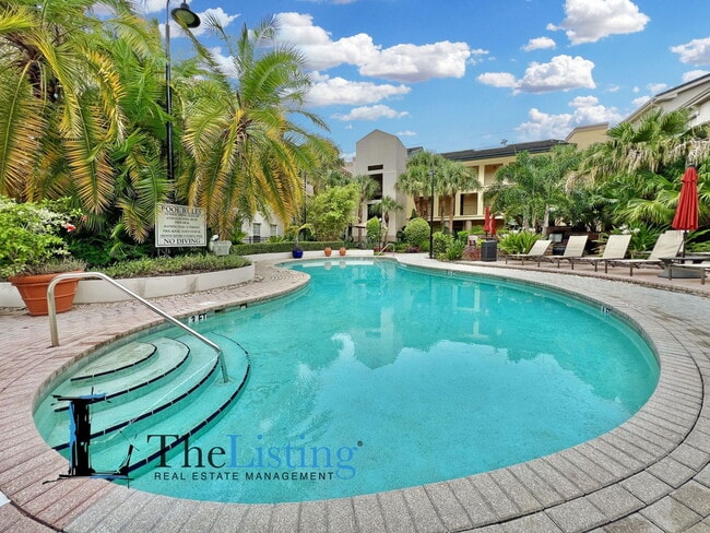 Building Photo - 2411 W Horatio St