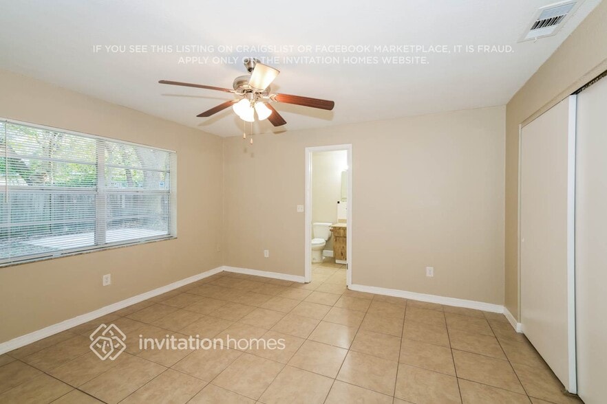 Building Photo - 2925 E 148th Ave