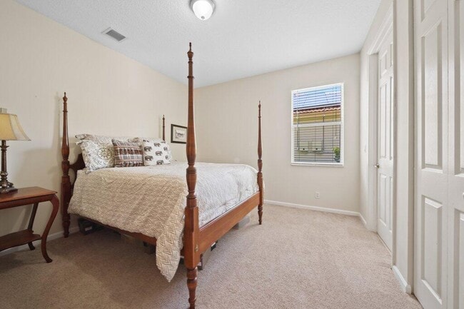 Building Photo - 1423 SE Legacy Cove Cir
