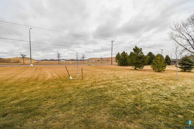 Building Photo - 3500 S Outfield Cir