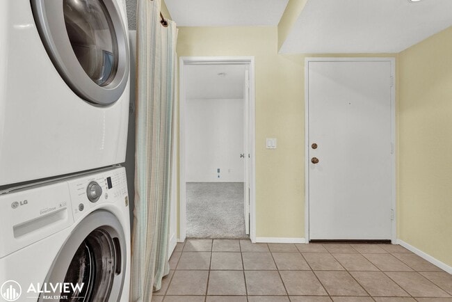 Building Photo - *MOVE-IN SPECIAL $100 OFF FIRST MONTH'S RE...