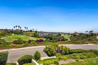 Building Photo - Beautiful Ocean & Golfcourse View!