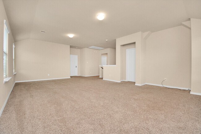 Building Photo - 3210 Aldridge Dr