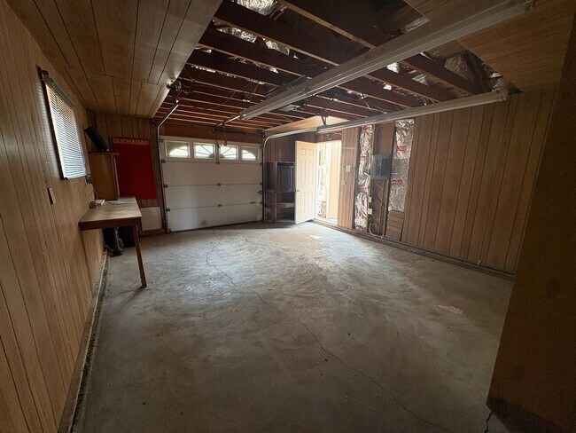 Building Photo - 333 SW 35th St