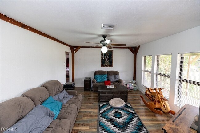 Building Photo - 17841 Palm Creek Dr