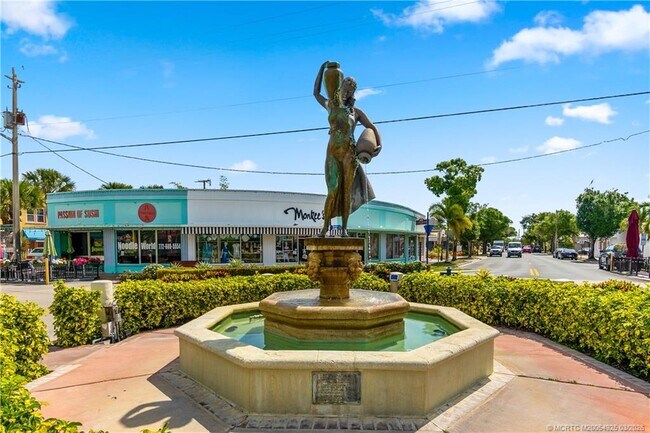 Building Photo - 2929 SE Ocean Blvd