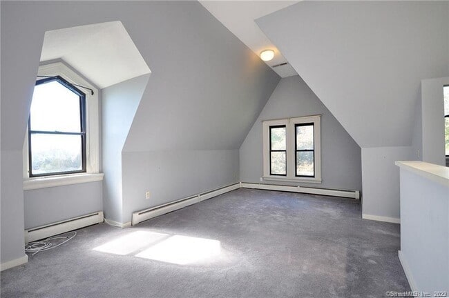 Building Photo - 12 Charter Oak Pl