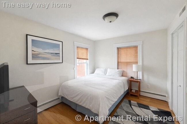 Building Photo - 24 Watson St