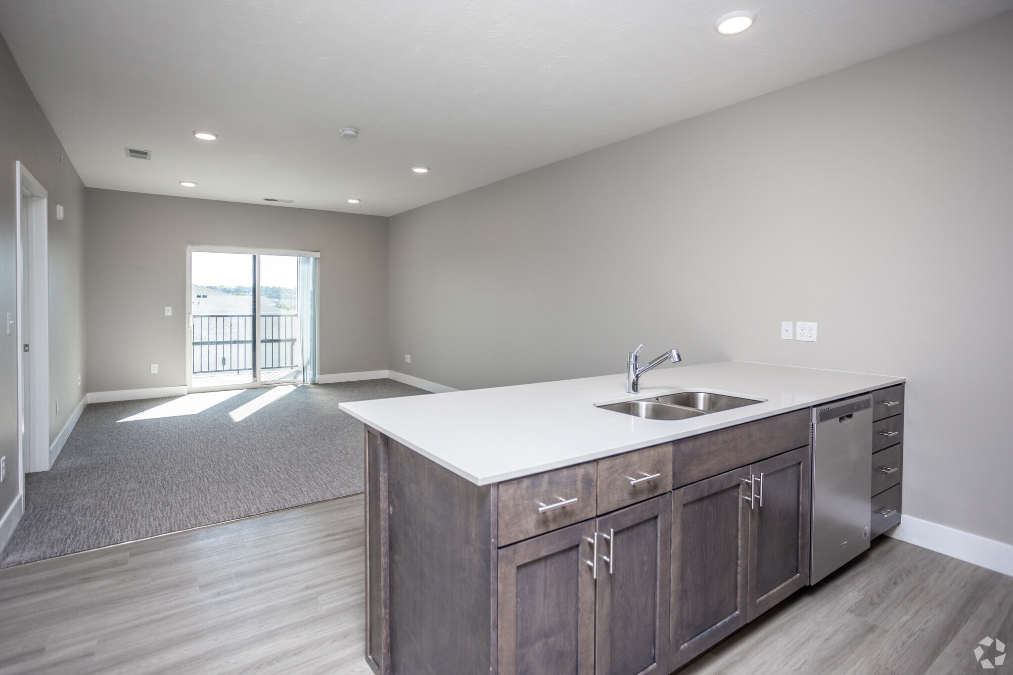 1BR, 1BA - 744-753 SF - RiverPointe