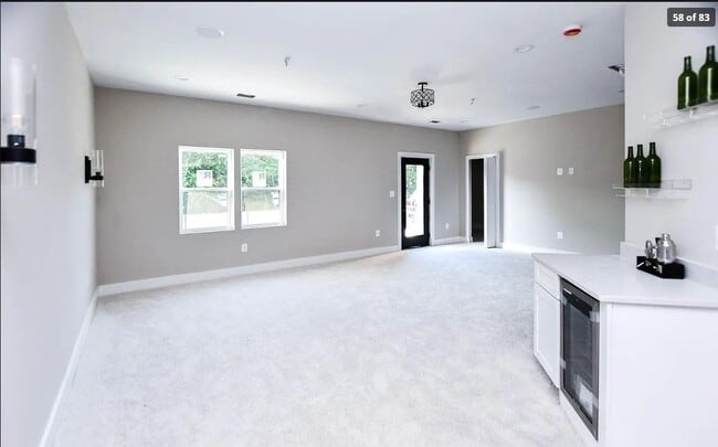 Building Photo - 1 Ayrwood Ln