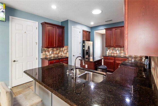 Building Photo - 2860 Lafayette Trace Dr