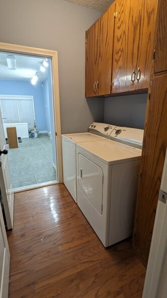 Building Photo - 2703 Rosedale Pl