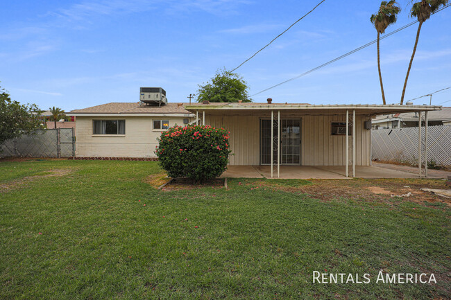 Building Photo - NO HOA! Scottsdale Home on Corner Lot!