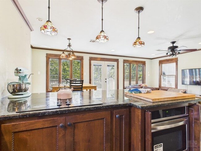 Building Photo - 4604 Avenue H