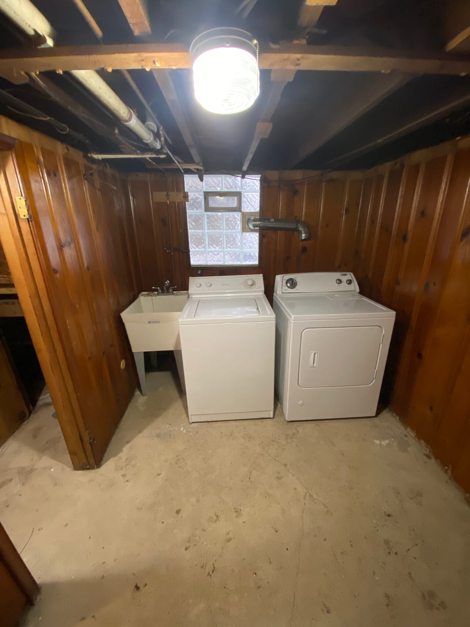 Building Photo - 89 North Dr