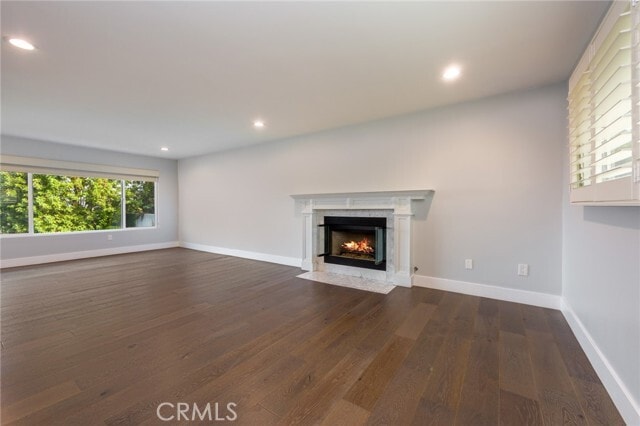 Building Photo - 4752 Del Moreno Dr