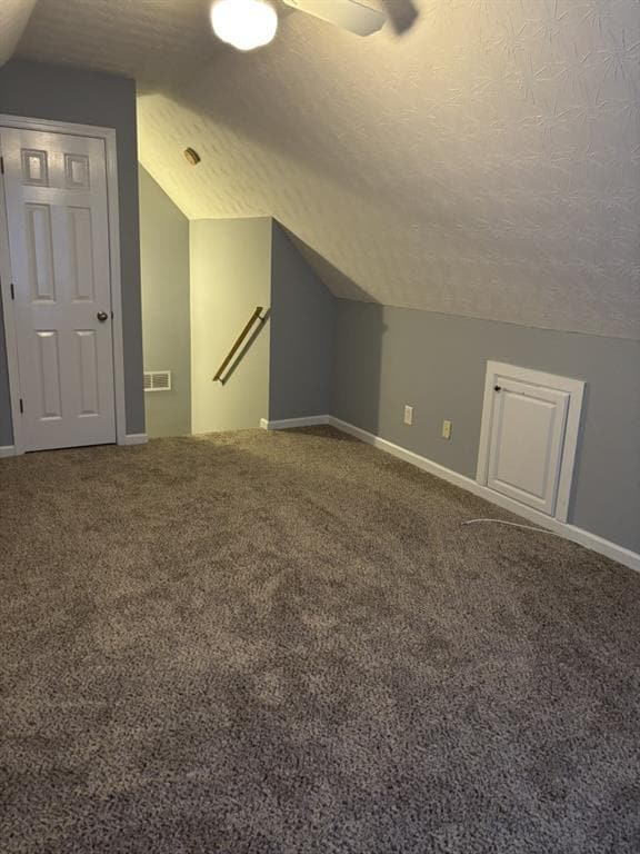 Building Photo - 2460 Huntington Dr