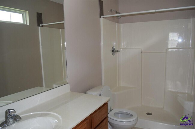 Building Photo - 219 Deer Track Ct