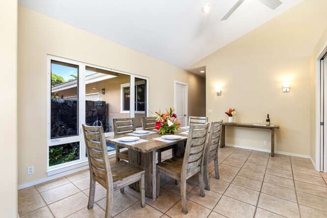 Building Photo - Beautiful Home in Gated Community