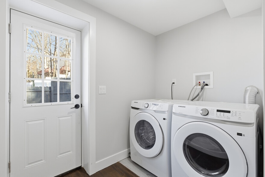 Building Photo - 85 Euclid Ave