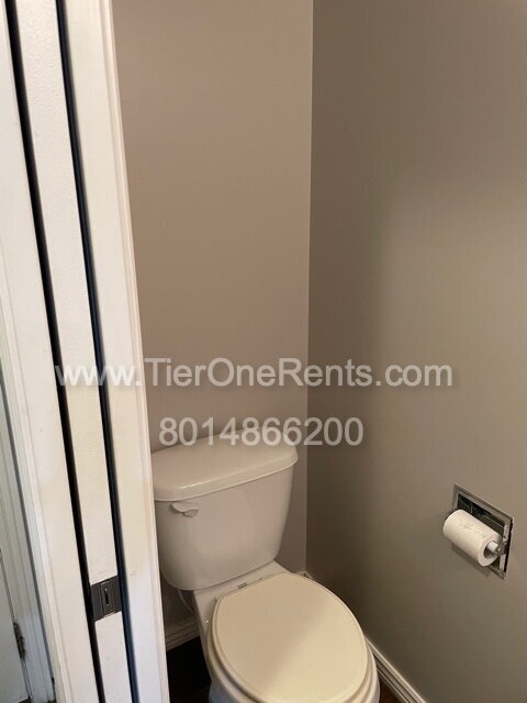 Building Photo - NO DEPOSIT option available for qualified ...