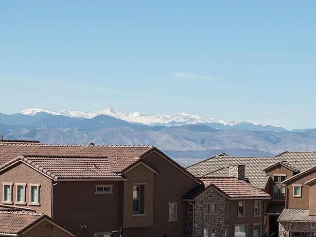 Building Photo - 2 Bed/2 Bath that is beyond expectations!!