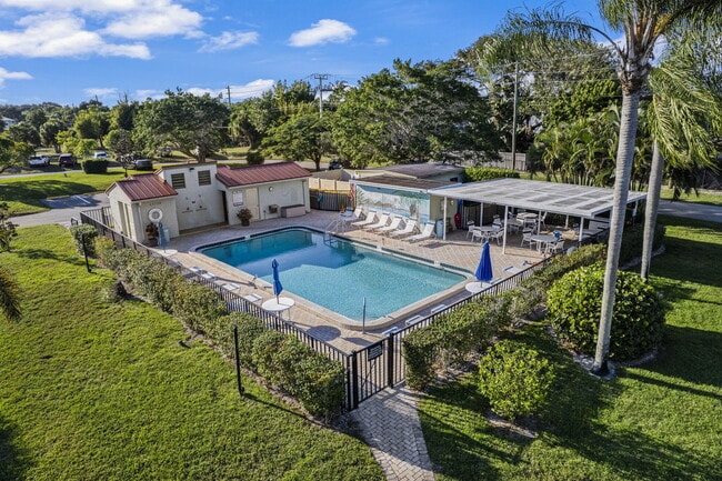 Building Photo - 5473 SE Miles Grant Rd