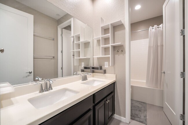 Building Photo - 813 Horizon Canyon Dr