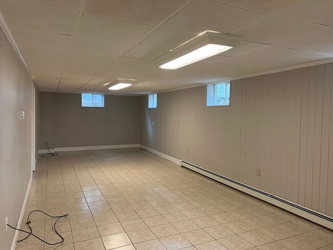Building Photo - Heart of South Roanoke-3120 Stoneridge Road