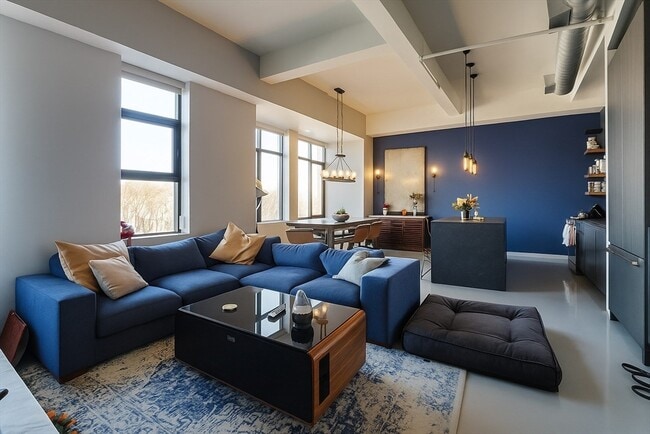 Building Photo - 1180 Washington St