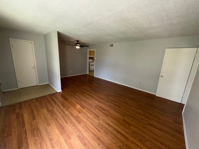 Building Photo - 151 N Belvedere Blvd