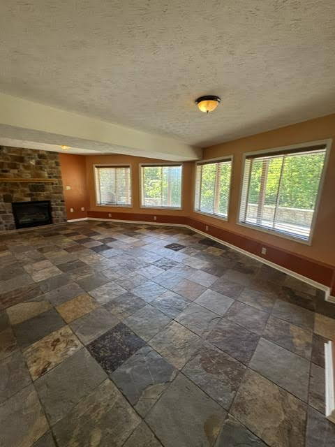 Building Photo - Mountain Home with Panoramic Skyline Drive Views available June 30th!