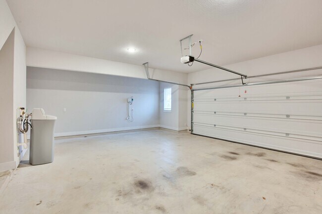 Building Photo - 48 Rancho Trail