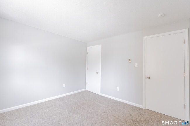 Building Photo - 28 Orient St