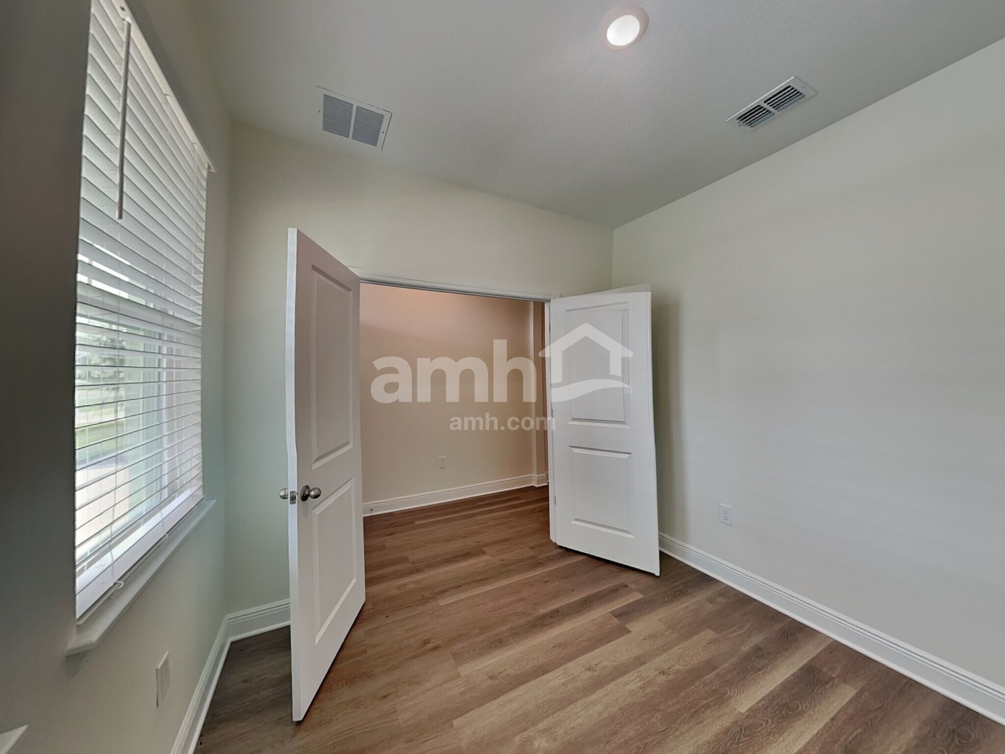 Building Photo - 1114 Heavenly Dr