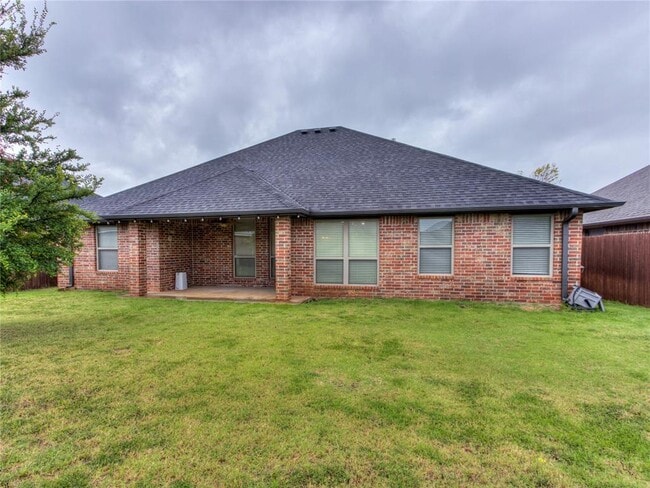 Building Photo - 18316 Bridlington Dr