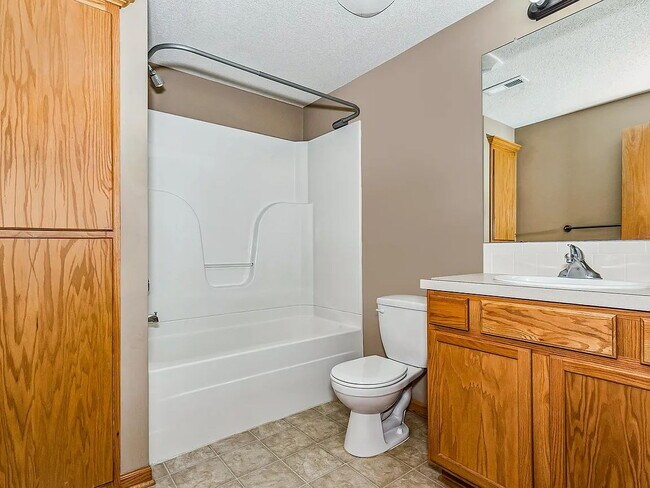Building Photo - "Spacious 4-Bedroom Family Home with Cozy Fireplace in Wichita - 2261 Sq Ft of Comfort!"