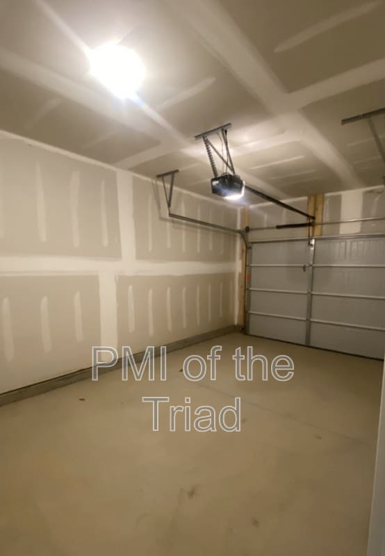 Building Photo - 4003 Beckton Trl