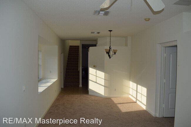 Building Photo - 4 br, 2.5 bath House - 2709 Creekside Dr