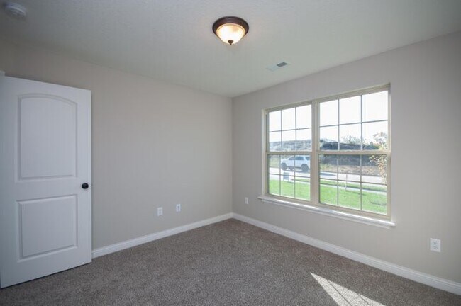 Bedroom 3 - 721 Promenade Dr