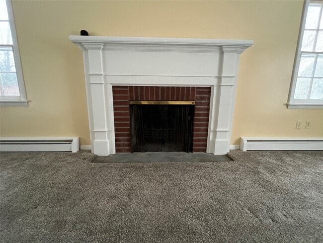 Building Photo - 2444 Rhonda Dr