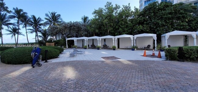 Building Photo - 3001 S Ocean Dr