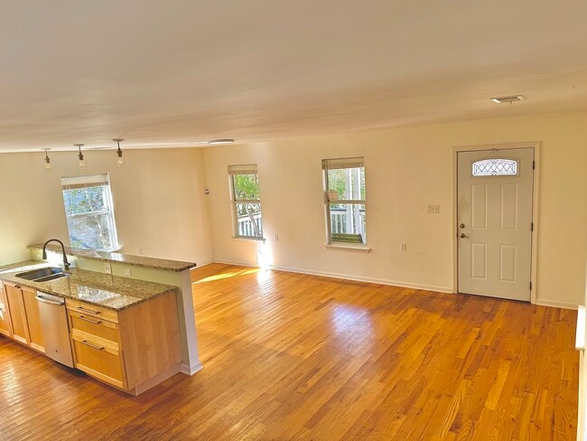 Building Photo - 2829 Arborcrest Dr