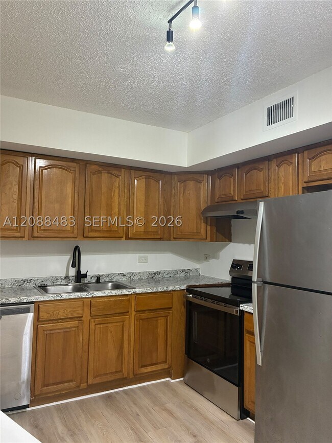 Building Photo - 3700 N 56th Ave