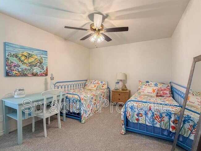 Building Photo - 1404 Rita Blanca Ct