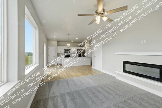 Building Photo - 818 Kingfisher Dr